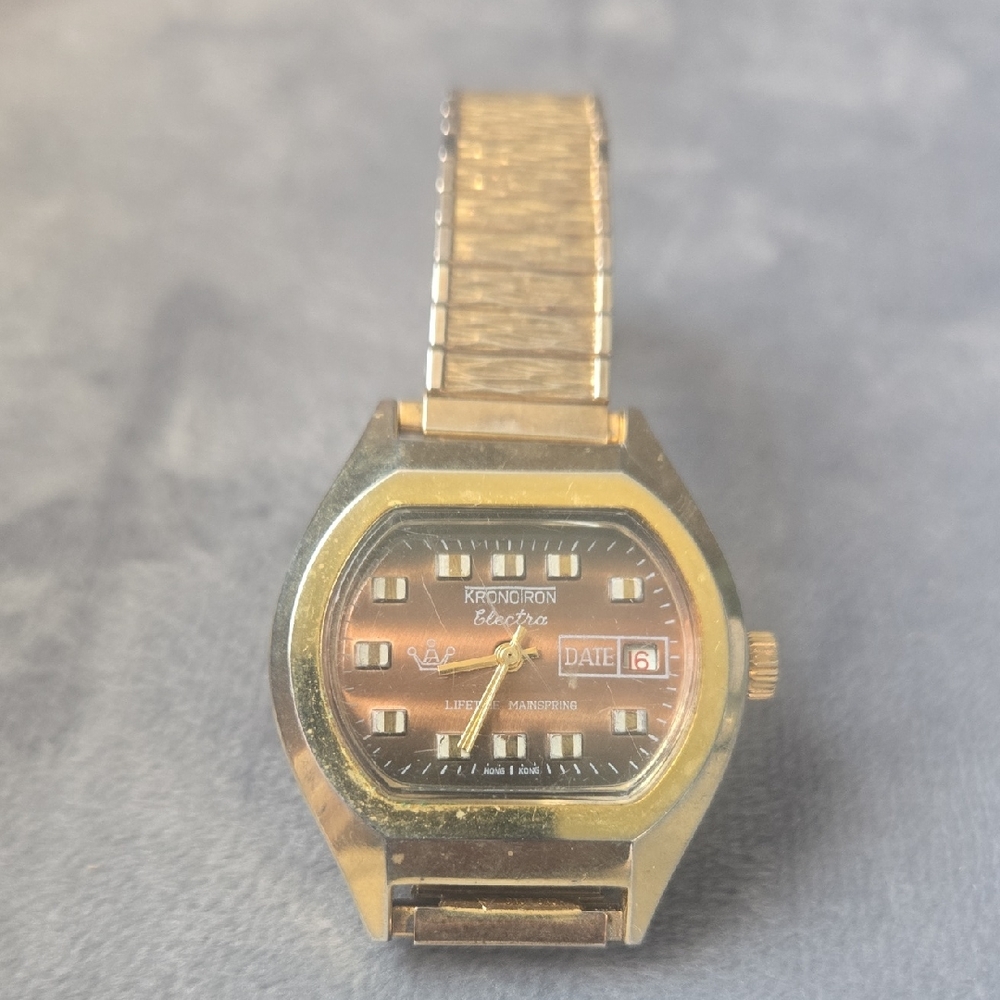 Gold Smartwatch
